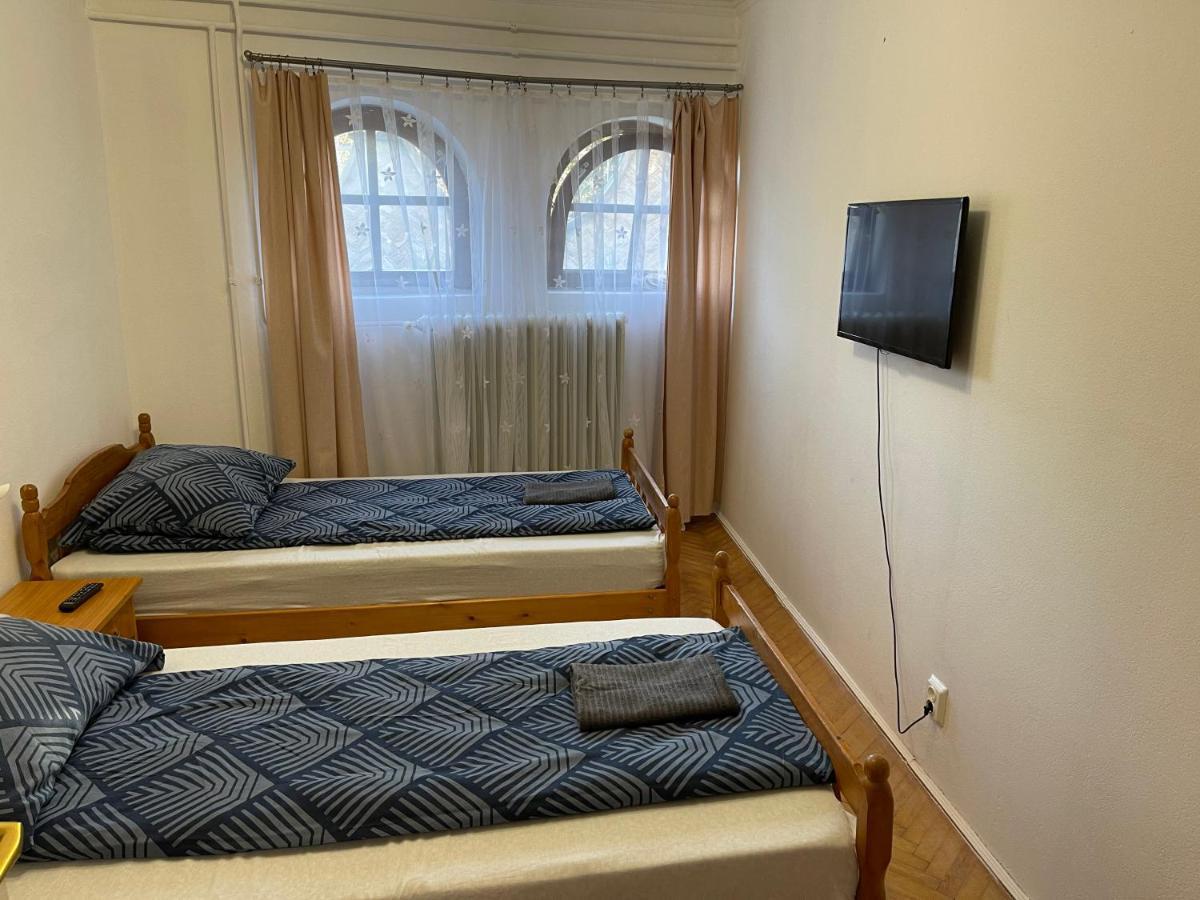 Szimpla Apartman Apartamento Miskolc Exterior foto